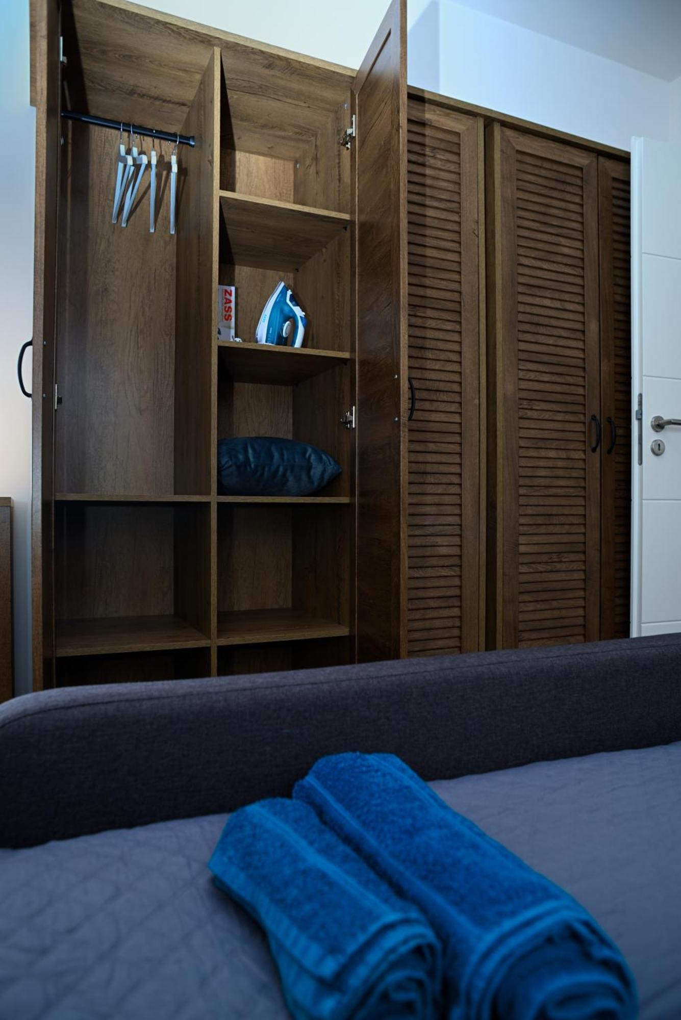 Mirvana Apartments Metheor Executive Suite Temesvár Kültér fotó